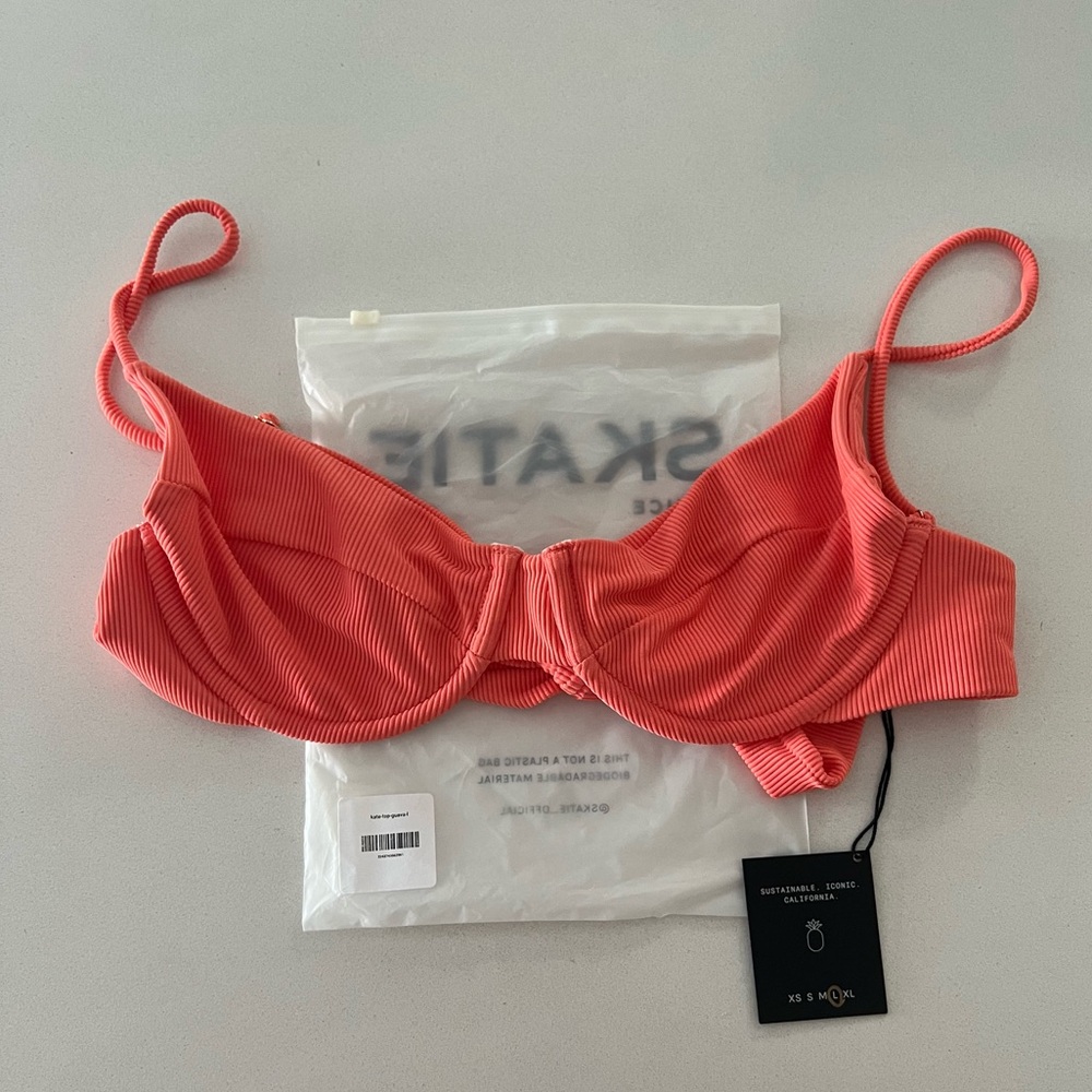 Skatie Kate top in Guava